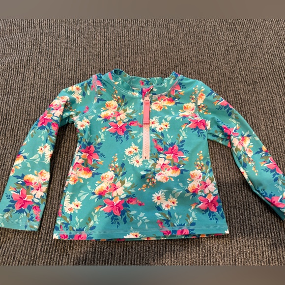 Ruffle Butts 2T rash guard - Picture 1 of 3
